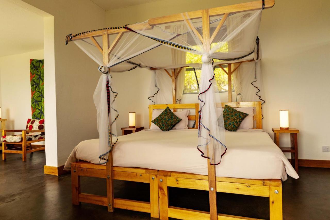Isunga Lodge Kibale National Park Екстер'єр фото