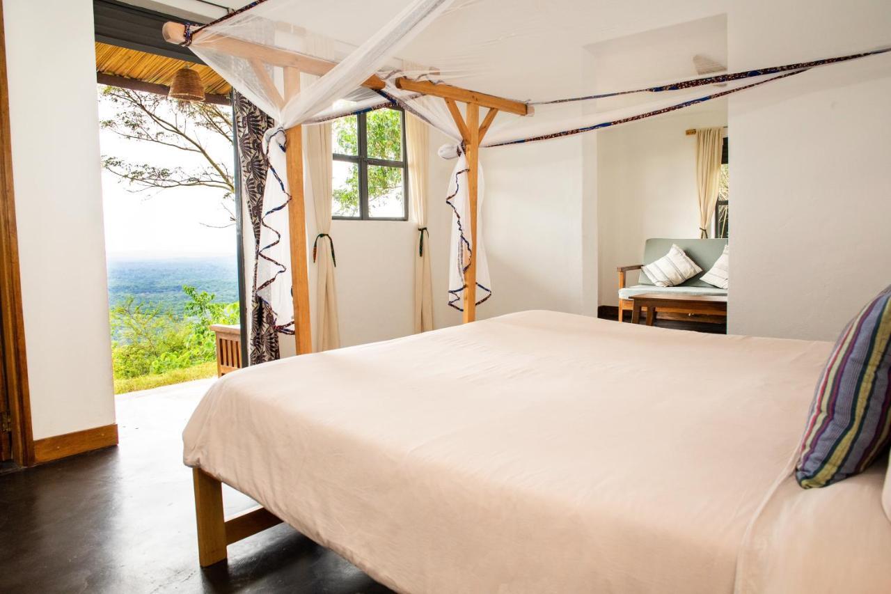 Isunga Lodge Kibale National Park Екстер'єр фото